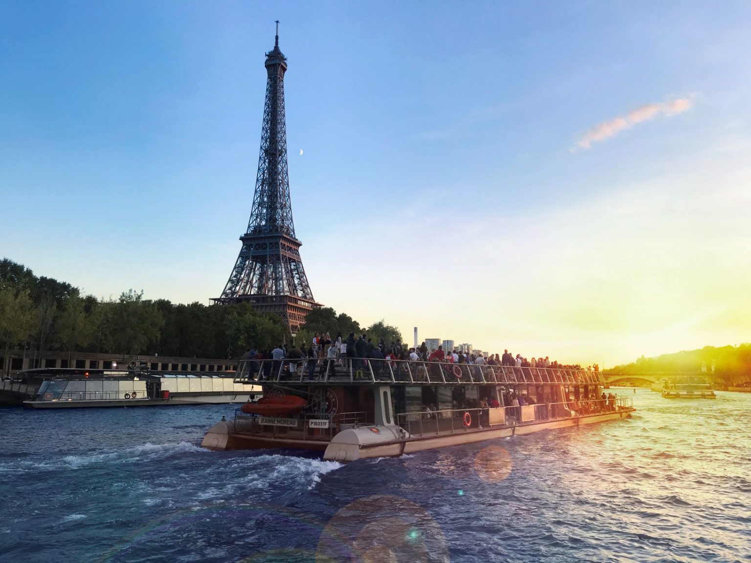 40% OFF YOUR CRUISE IN PARIS!