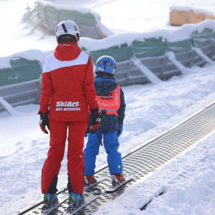 10% discount on skiing lessons