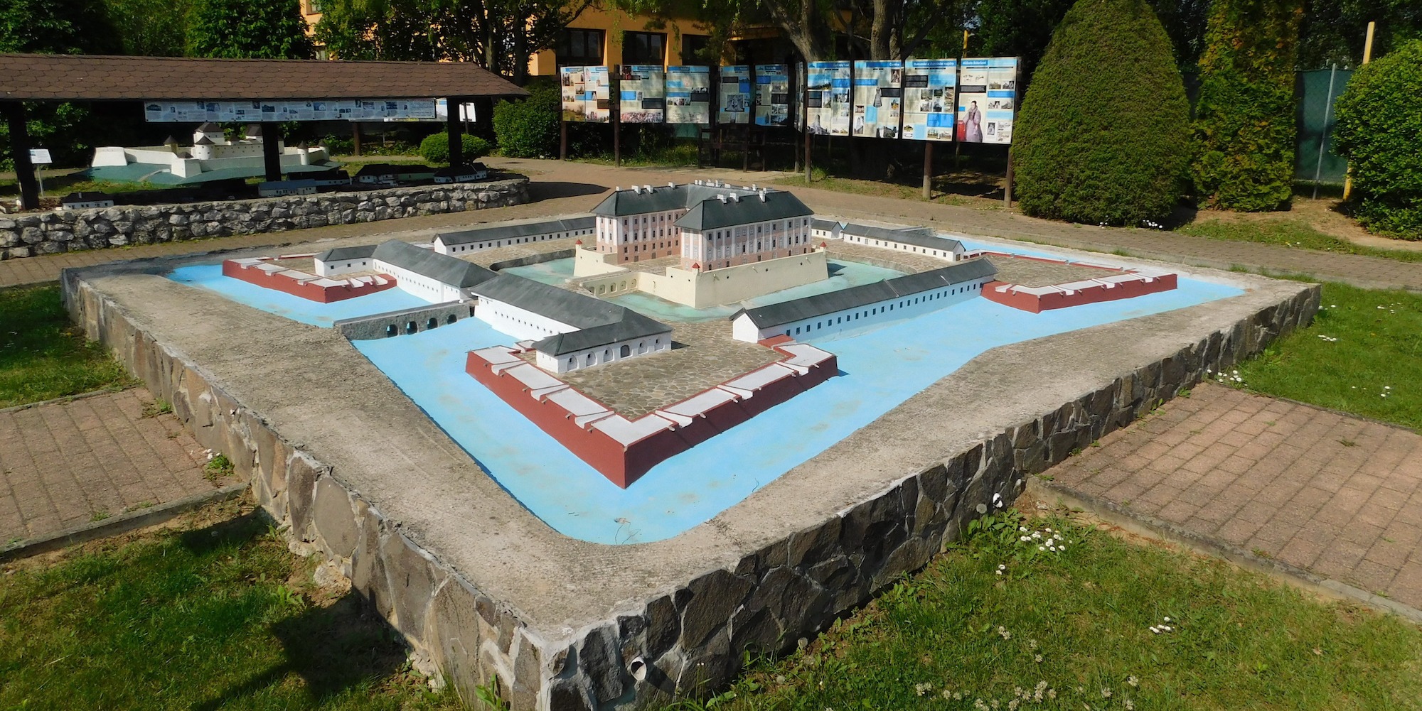Park miniatúr 1€ Off entrance fee