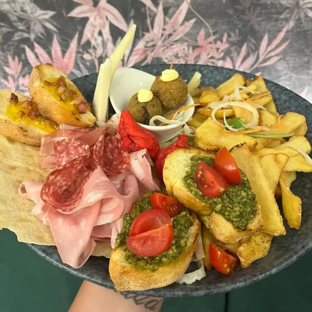 Aperitif promotion: €10