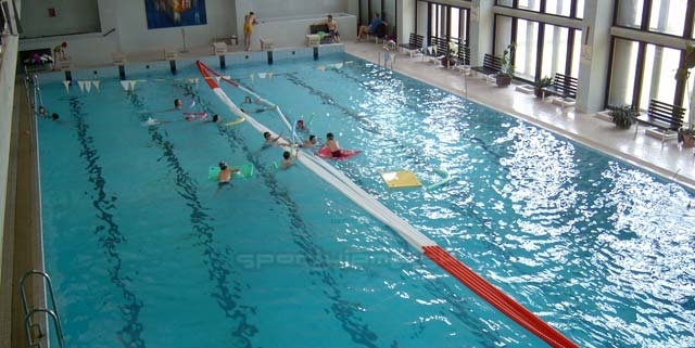 20% discount on admission to the swimming pool