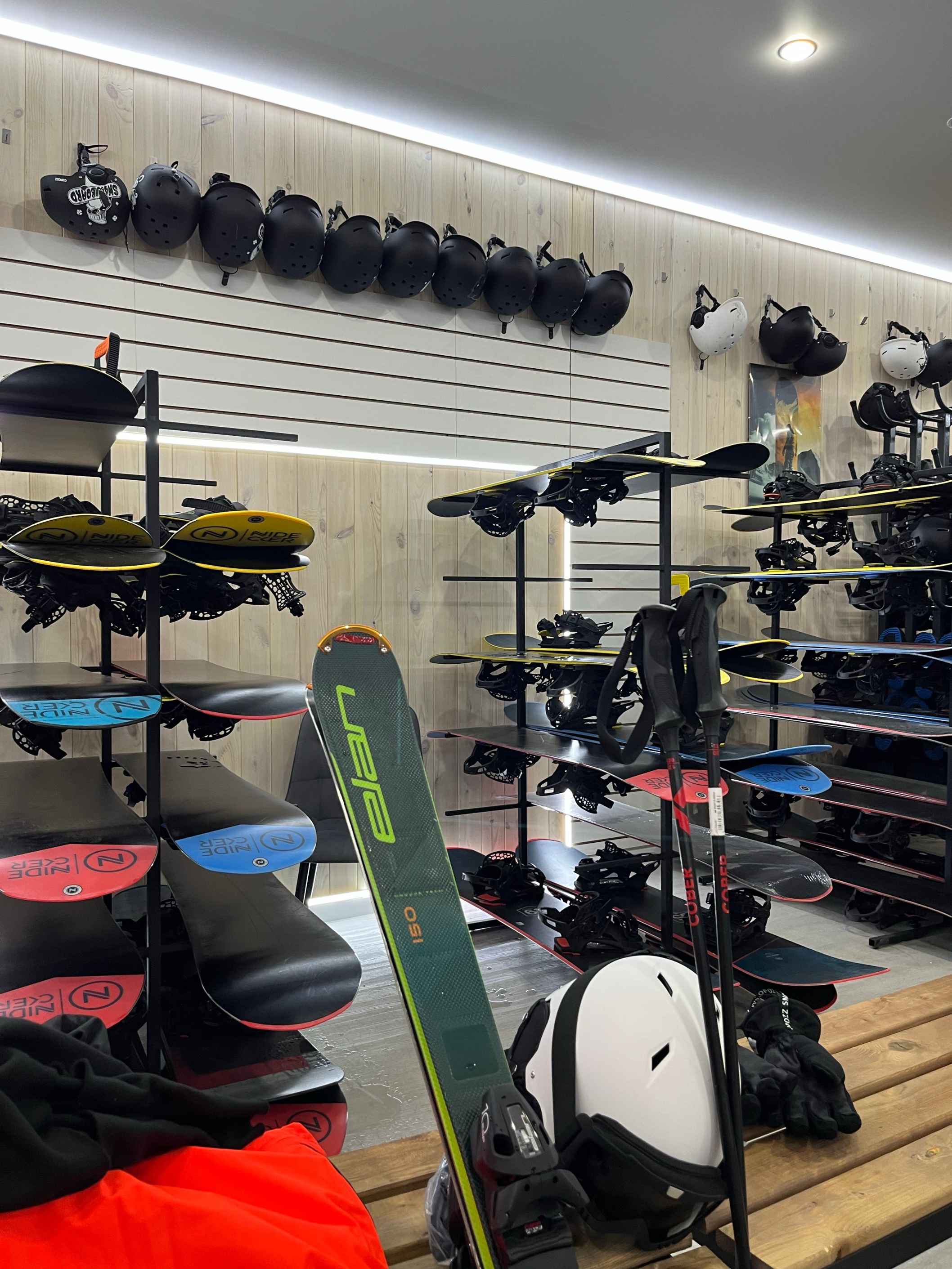 Lux Sport Ski Equipment Shop Kopaonik 10% - 15% discount on ski equipment rentals